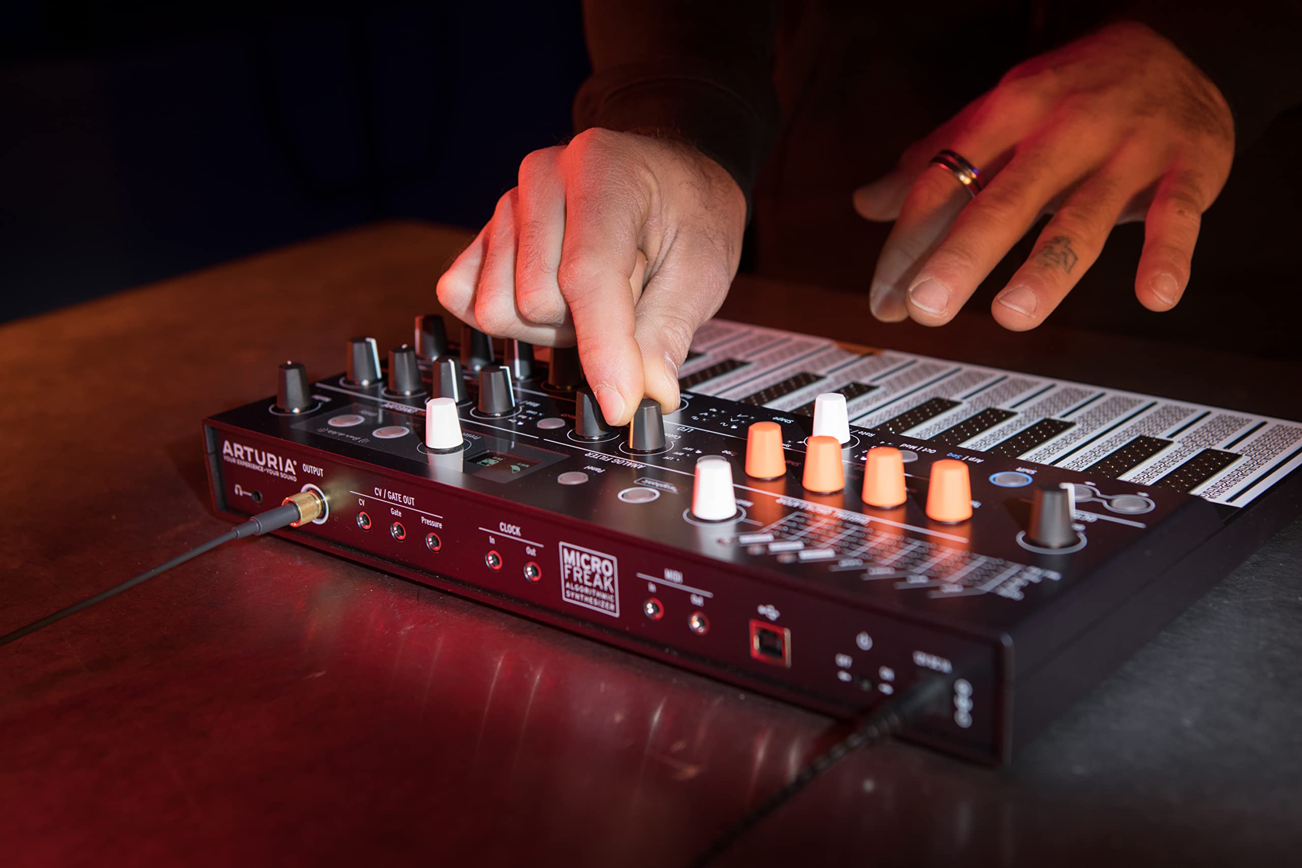 arturia-microfreak-synth-tiseur-hybride-paraphonique-25-touches image 2