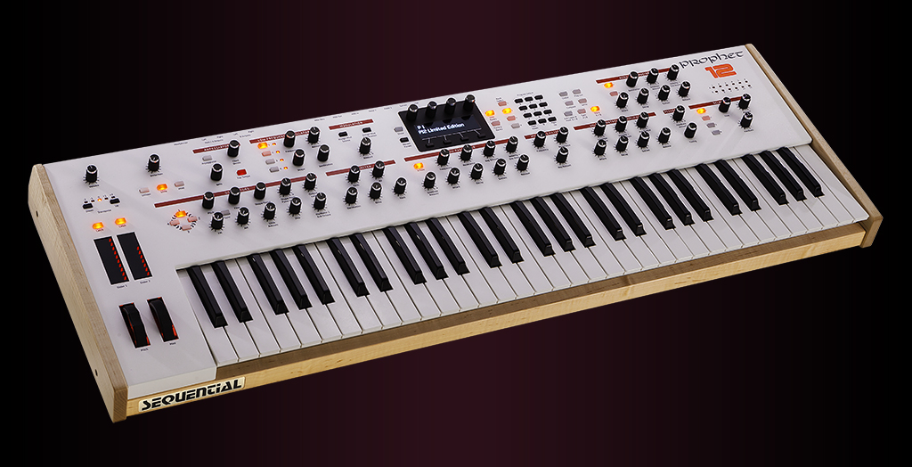 sequential-prophet-12-limited-edition-clavier-synth-tiseur-hybride image 4