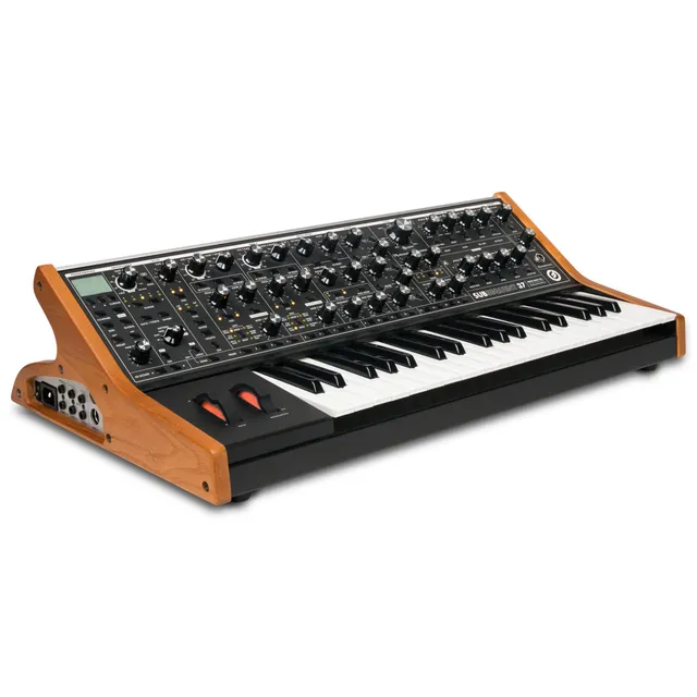 moog-subsequent-37-synth-tiseur-analogique-paraphonique image 1
