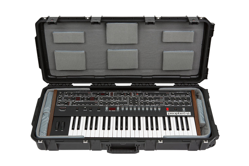 skb-iseries-3i-3614-tkbd-flight-case-rigide-tanche-pour-sequential-prophet-6-ob- image 1