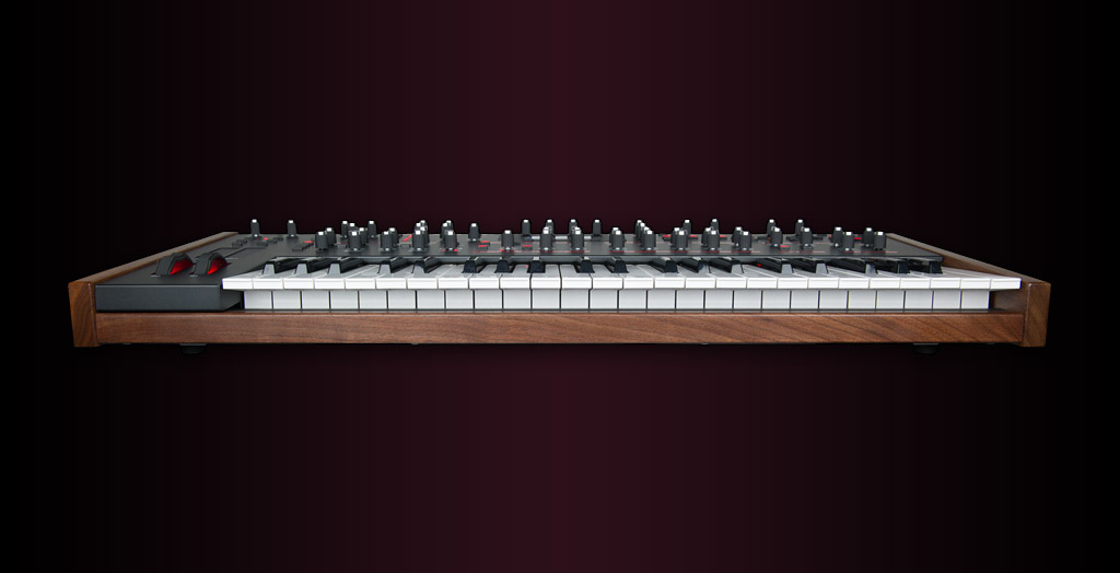 sequential-pro-2-synth-tiseur-mono-paraphonique-4-voix image 4